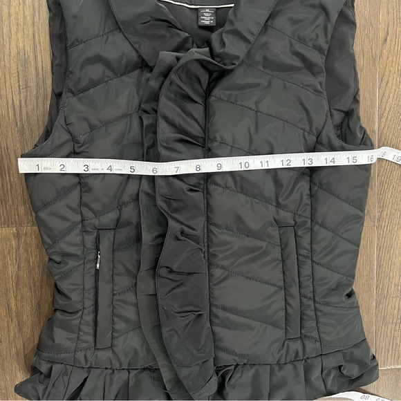 White House | Black Market Vest - Picture 12 of 13